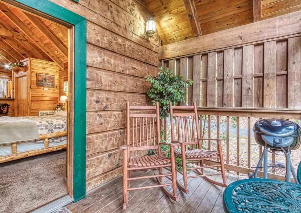 Mountain Eden, Hot Tub, Resort Pool, Wifi, 1089 Free Tickets Each Paid Day, Dollywood And More Gatlinburg Buitenkant foto